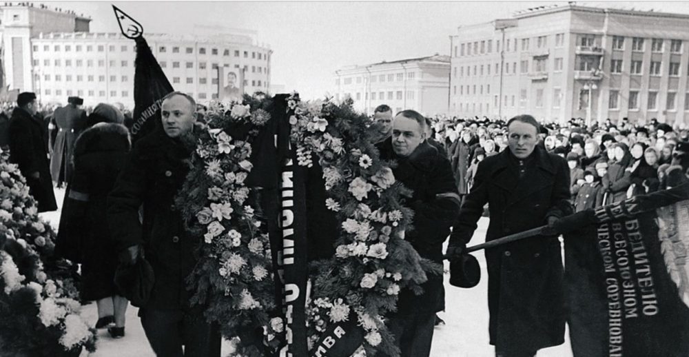 Похороны Председателя Совета Министров СССР и Секретаря ЦК КПСС Иосифа Виссарионовича Сталина, скончавшегося 5 марта 1953 года. Ретро-фото.